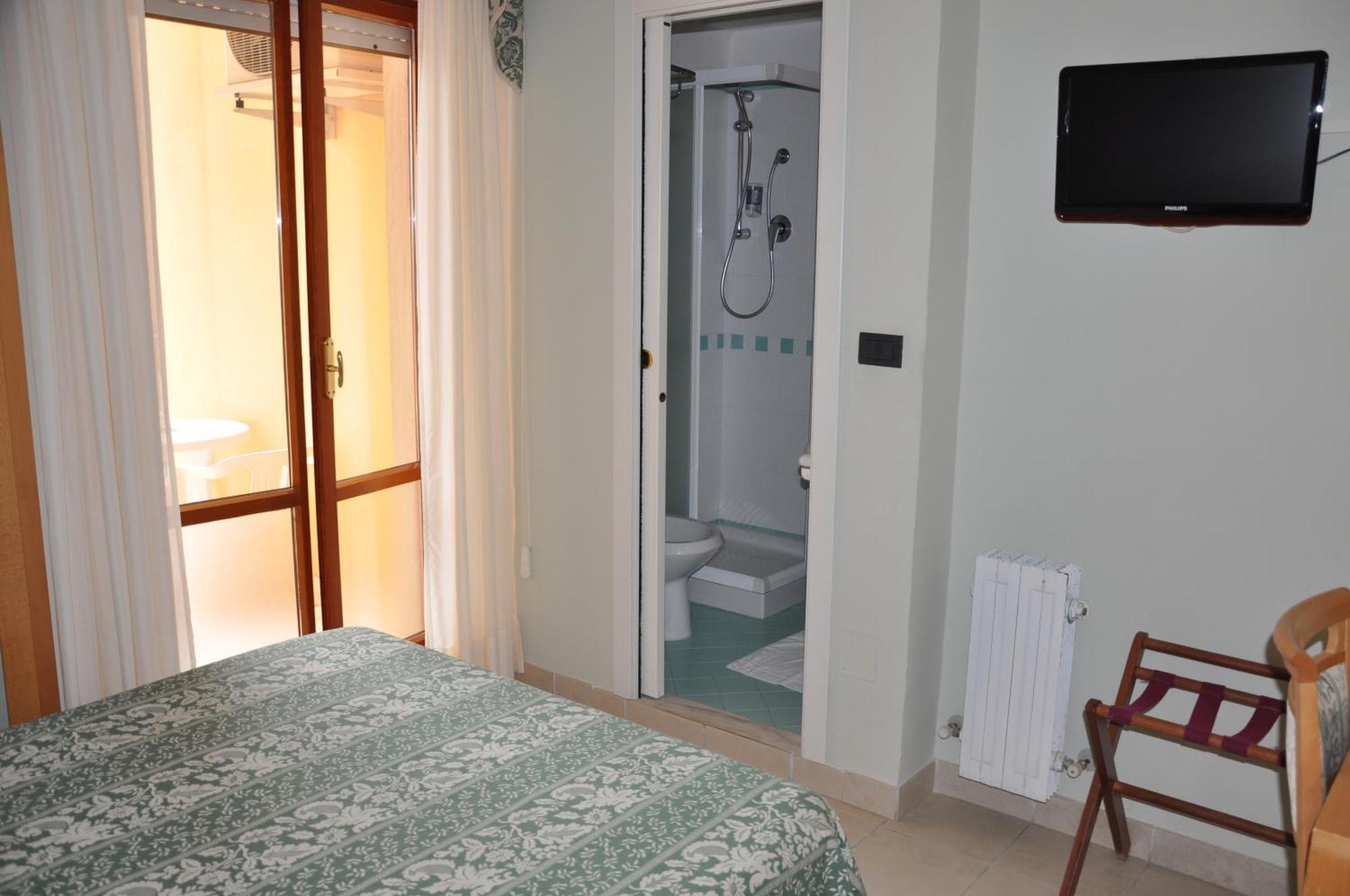 Hotel Sayonara San Benedetto del Tronto Esterno foto