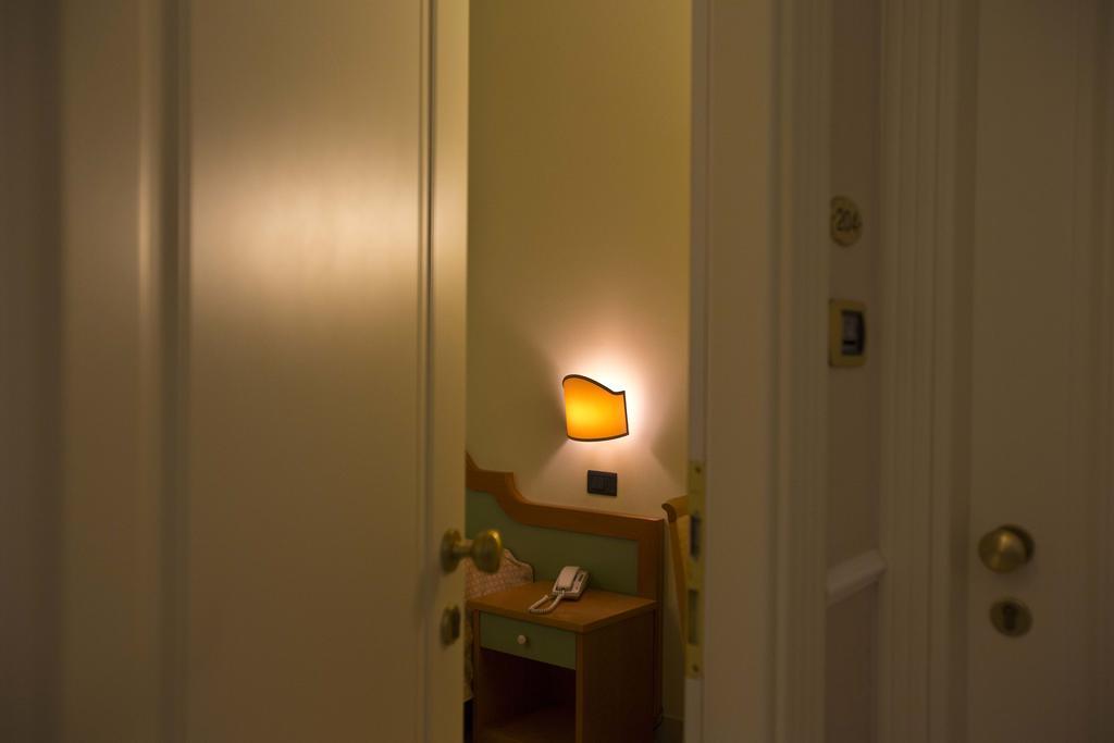 Hotel Sayonara San Benedetto del Tronto Esterno foto