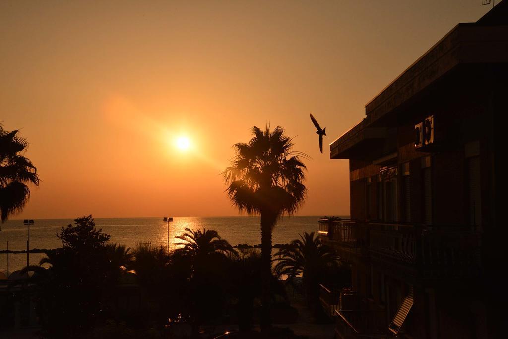 Hotel Sayonara San Benedetto del Tronto Esterno foto