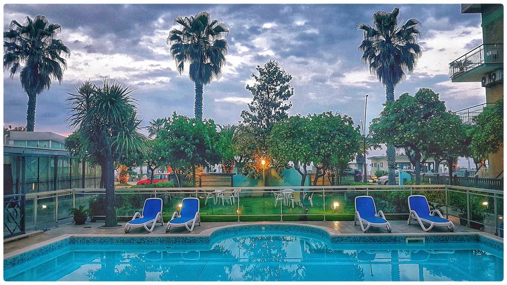 Hotel Sayonara San Benedetto del Tronto Esterno foto