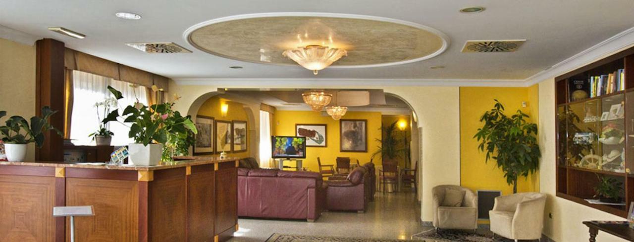 Hotel Sayonara San Benedetto del Tronto Esterno foto